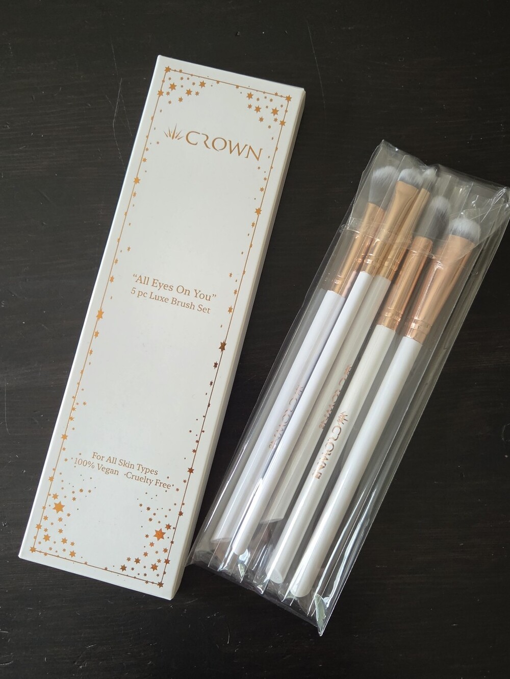 New Crown Makeup Brushes